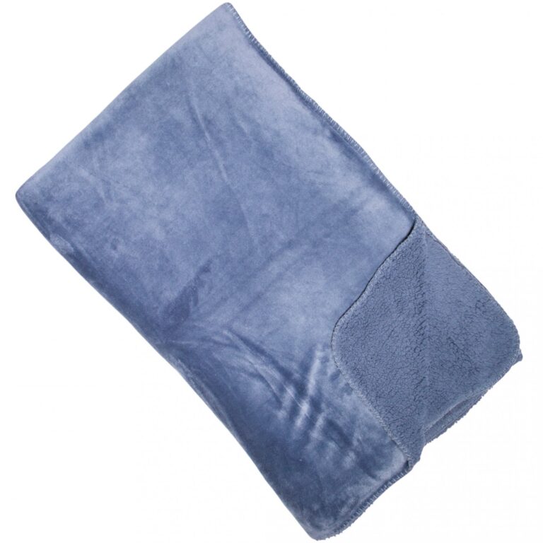 Cosy Blue Throw product image